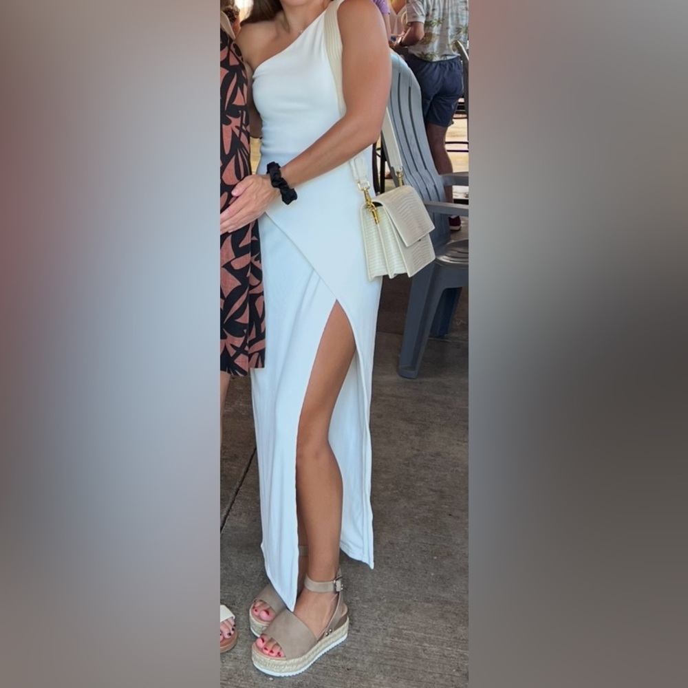 Stylish One-Shoulder Cream Knit Midi Dress